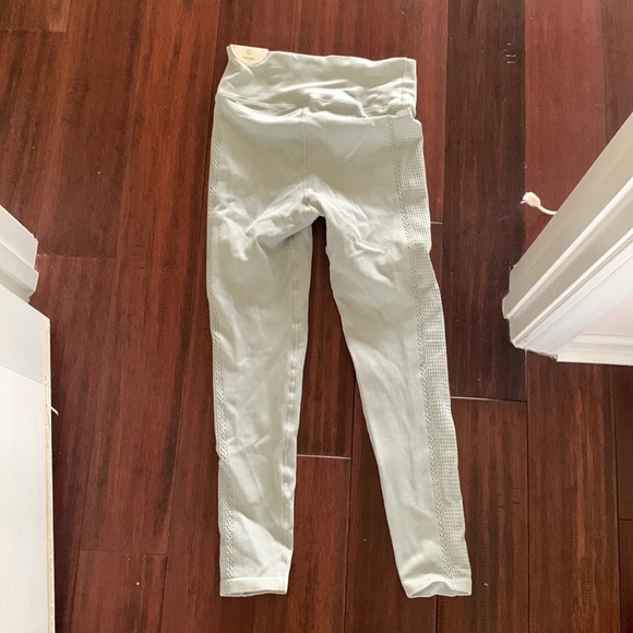 NEW AERIE Leggings - Picture 1 of 6
